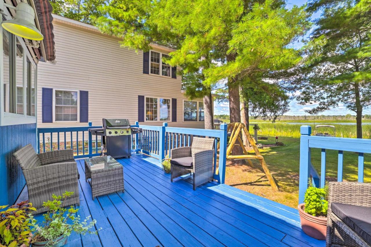 East Tawas Lakefront Getaway With Kayaks And Deck Ngoại thất bức ảnh