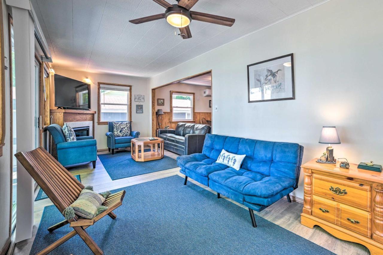 East Tawas Lakefront Getaway With Kayaks And Deck Ngoại thất bức ảnh